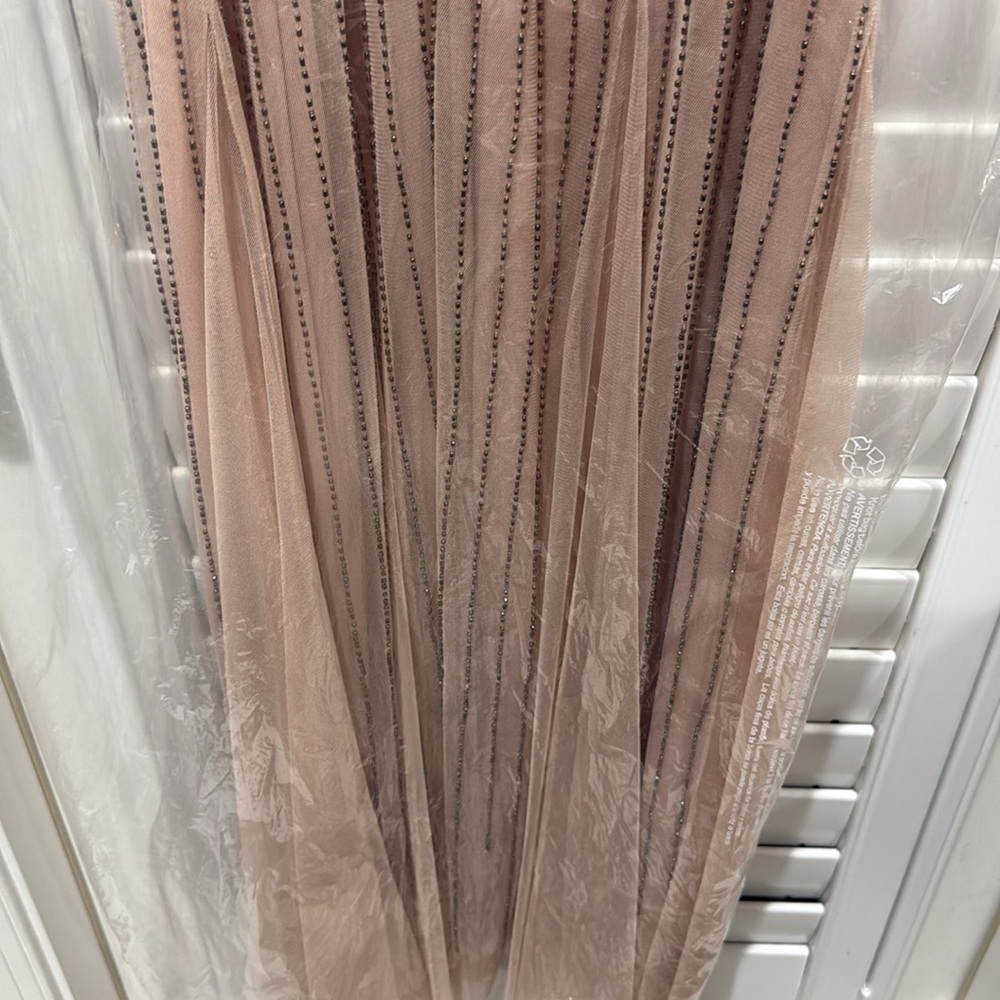 Jump Elegant Beaded Evening Gown – Size 5/6 (Color: Blush) - Picture 10 of 11